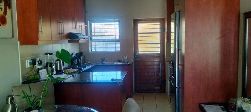 To Let 2 Bedroom Property for Rent in Highbury Western Cape